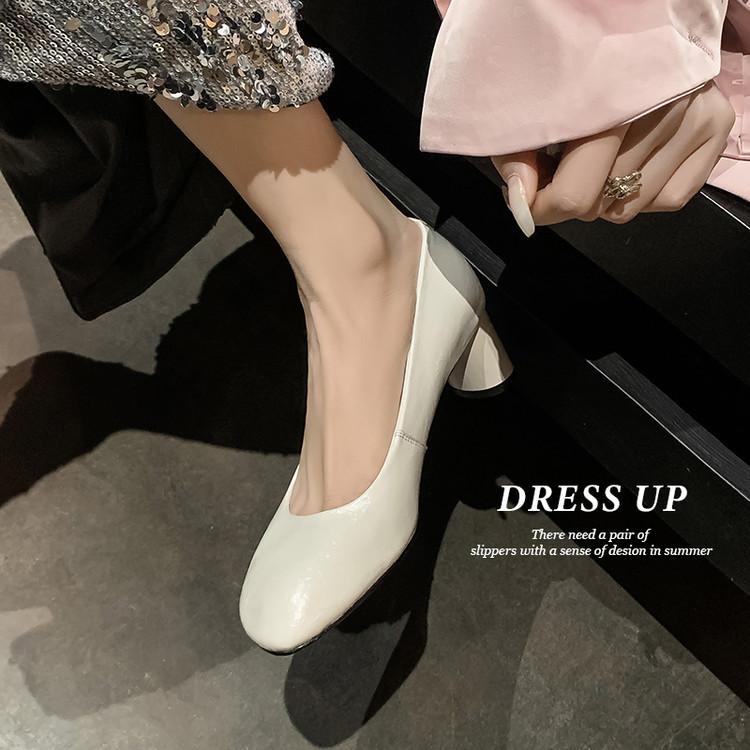 Xiaohong Explosion Recommendation~ Niche Design Commuting Temperament Thick Heel High Heels Candy Color 5cm Leather Single Shoes Women