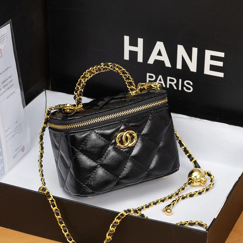 2025 Genuine Leather Diamond Lattice Crossbody Handbag - Small Fragrant Style