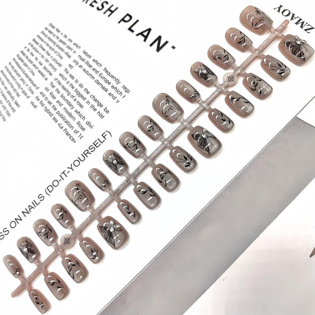 Cartoon Multi-Pattern High-Quality Wearable Nail Tips for Professional & Commute Style Manicure