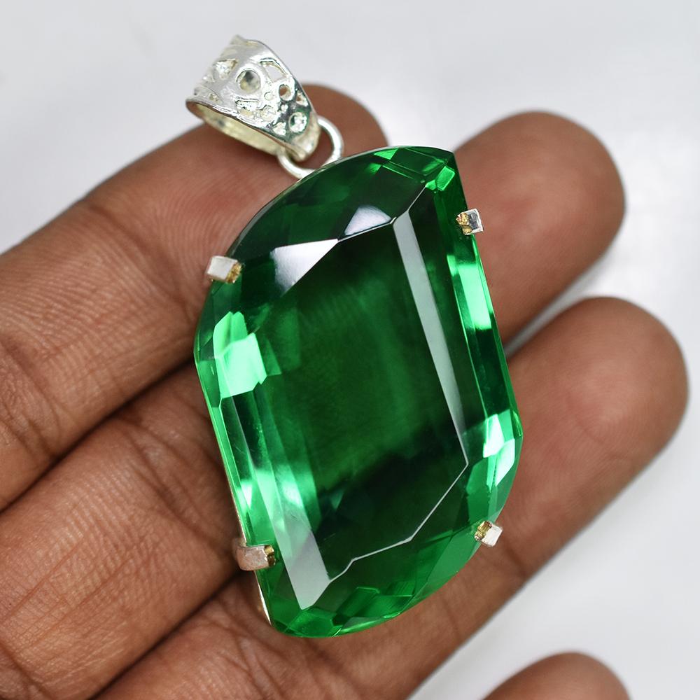 Kolumbianischer Grüner Smaragd 105 Karat Laborgezüchtet 925 Sterlingsilber Ausgefallener Edelstein Anhänger MY.PD-89-NS