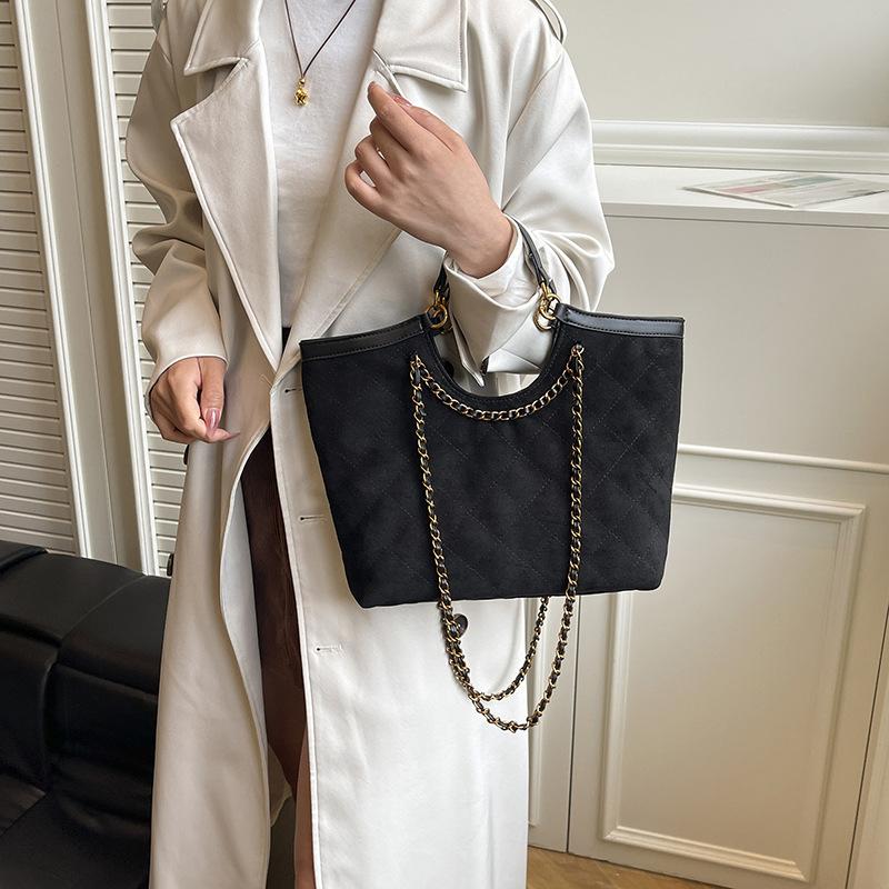 This Year's Popular 2025 New Tote Bag Large Capacity High Sense Fashion Hand-held Underarm Commuter Shoulder Bag Women