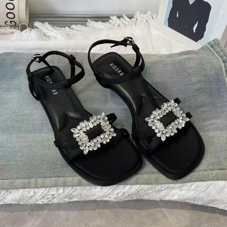 

Huge good-looking~ French temperament high-end silver rhinestone sandals women s outer wear 2025 summer fairy style thick-heeled women s shoes 35