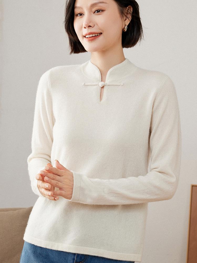 2025 Fall/Winter Women's Cashmere Sweater: Chinese Style Stand Collar with Frog Button, Warm Loose Fit Base Layer.