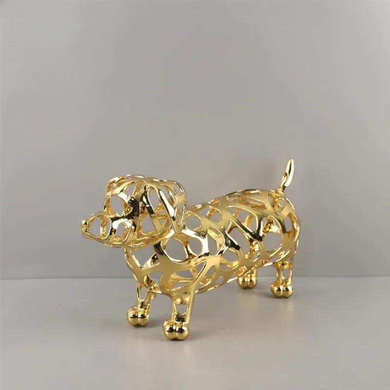 European Style Light Luxury Gold Hollowed Out Lion Horse Elephant Animal Sculpture Living Room Metal Decoration Home Accessories