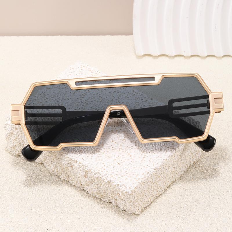 Steampunk Sun Glasses for Man European American Vintage Style For Men Sun Glasses High Quality UV Ray Blocking Sun Glasses Male