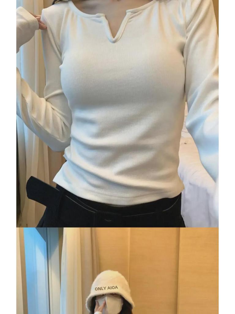 Designový smysl V-výstřih Sametový dámský zeštíhlující top Kolekce podzim/zima 2024: Hřejivé tričko s broušenou vnitřní vrstvou