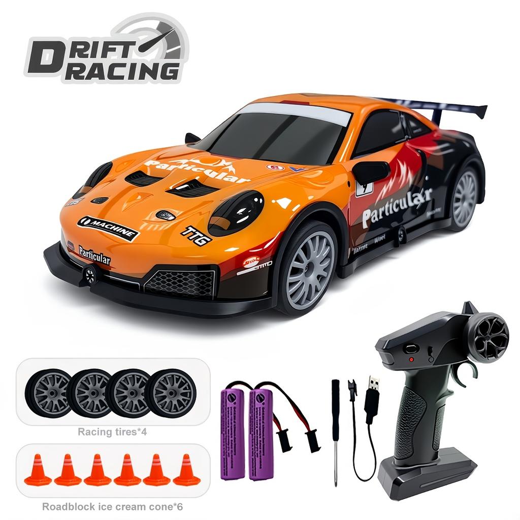1:24 Scale RC Drift Car 4WD 2.4GHZ 28km/h HighSpeed Alloy Metal Racing Car With Drift Tires Barricades And LEDLights Gift For Boys