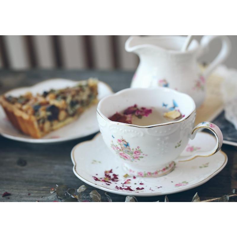 Vintage Porzellan Blumenserie Teesets, Teetasse Untertasse Set mit Teekannenwärmer - Filter und Löffel, 16 Stück in 1 Set