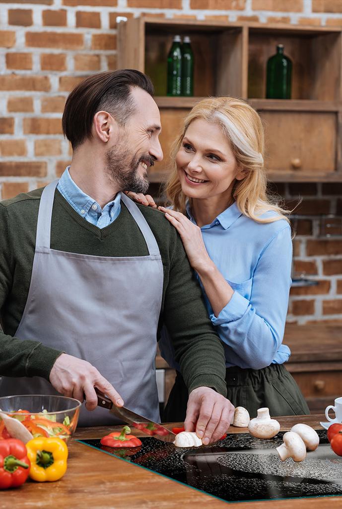 SZKLANA PŁYTA OCHRONNA NA KUCHENKĘ 70x52 SERCE