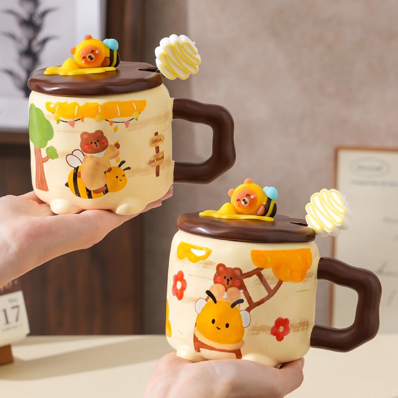 Cute High Value Bee Bear Ceramic Cup with Lid for Home Office Couple Water Cup Creative Gift Mug