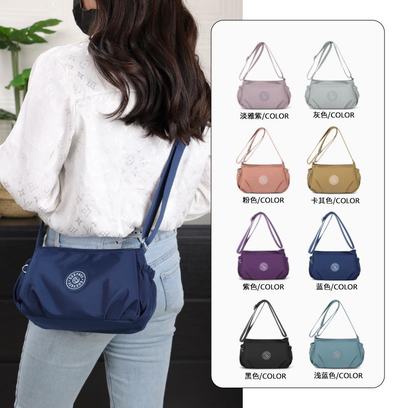 Damentasche Sommer neue Nylontasche plissierte Schultertasche Trend Mutter Umhängetasche Handy kleine quadratische Tasche