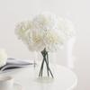 Decoração de casa – Flores e coroas artificiais