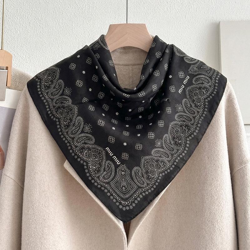 71 meters white chain cotton and linen small square scarf silk scarf women's spring and autumn winter scarf scarf high-end scarf