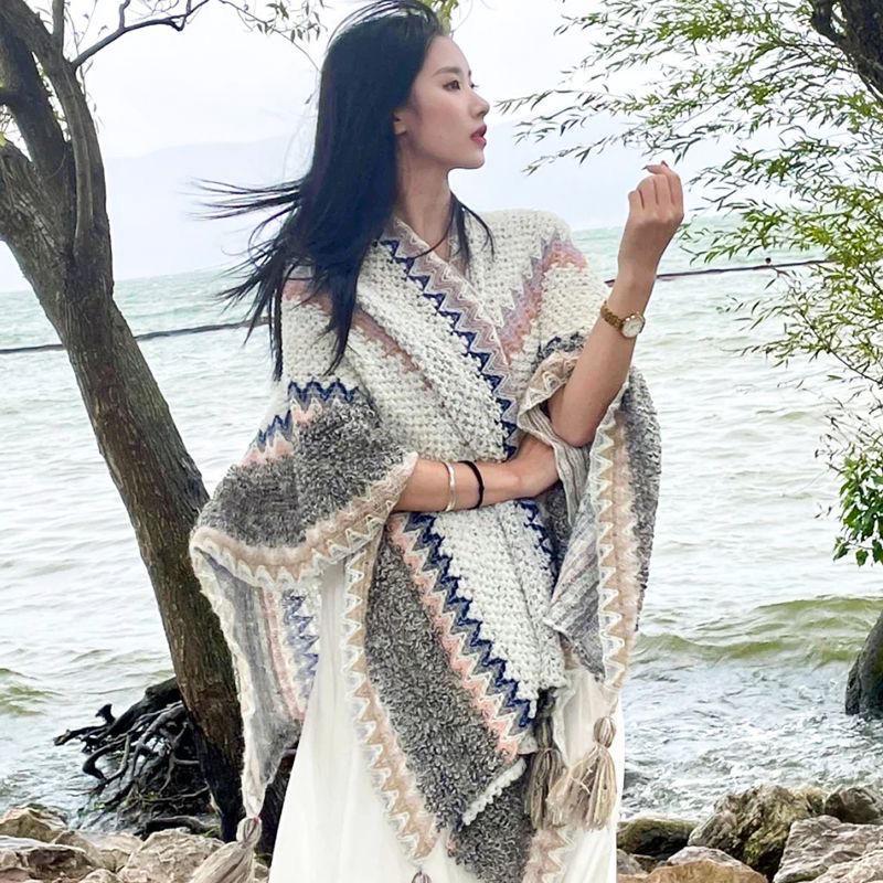 Ethnic Yunnan Style Women's Spring/Summer Long Cape Shawl with Tassels
