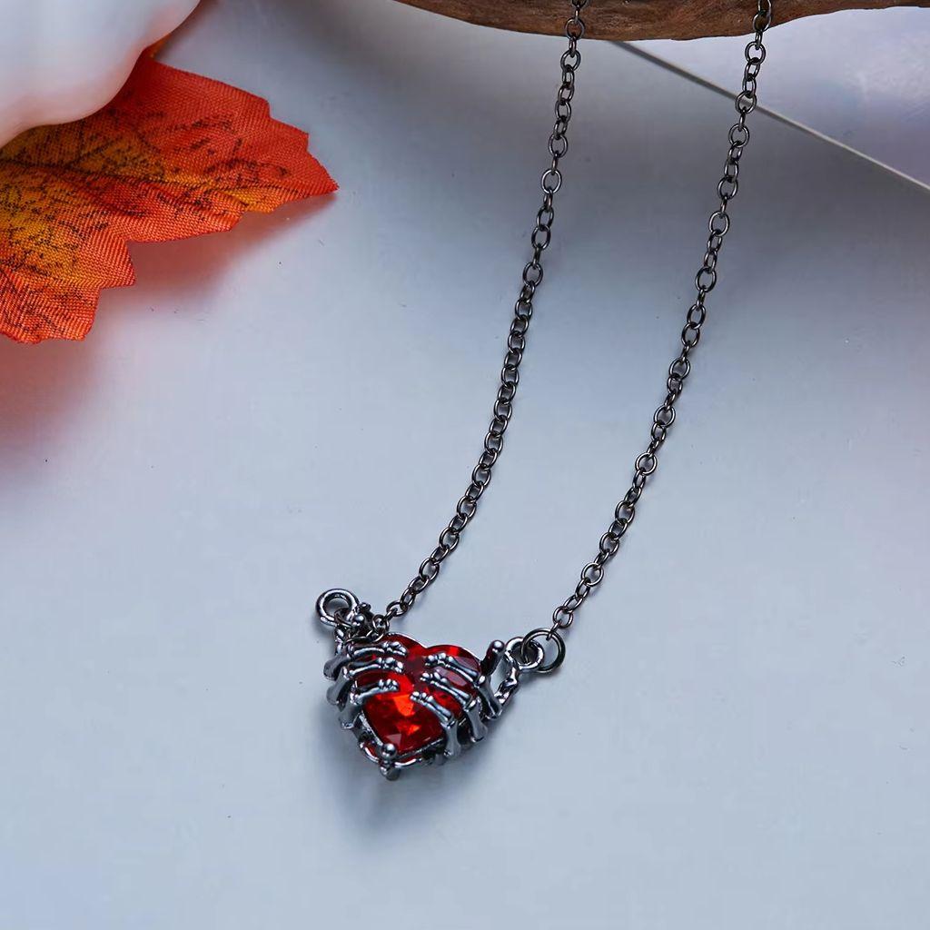 Gothic Punk Skull Claw Heart Pendant Necklace for Women Men Personality Dark Fantasy Geometric Necklace Halloween Jewelry Gifts
