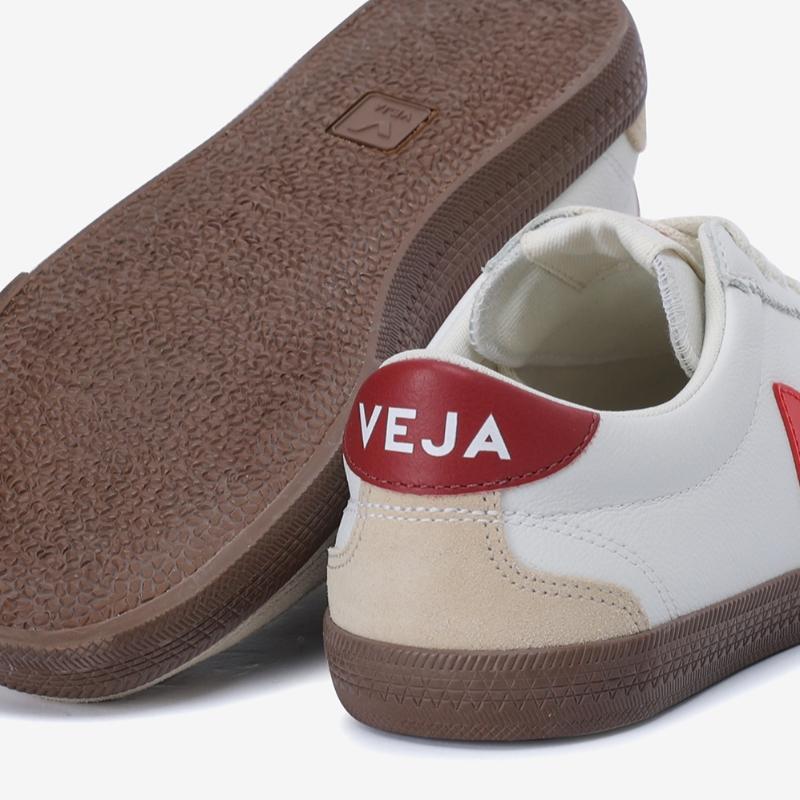 Veja Unisex Leather Sneakers Volley Svju241vo20 533