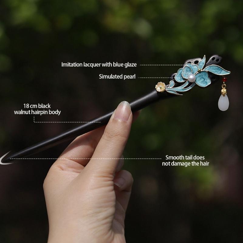 Handcrafts Wooden Hair Stick With Flower Design Elegant Ancient Hairpin For Women Traditional Chinese Hair Accessory