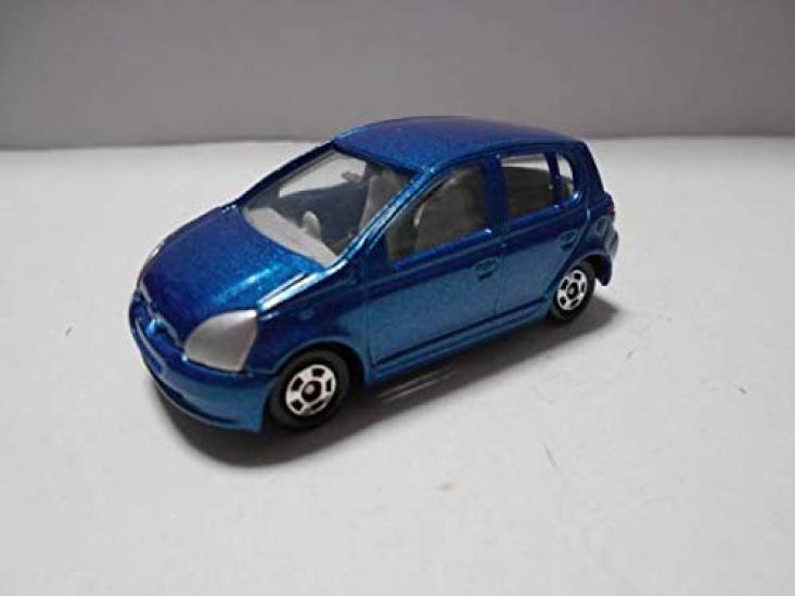

Юбилейный мини-автомобиль Tomica Vitz 24