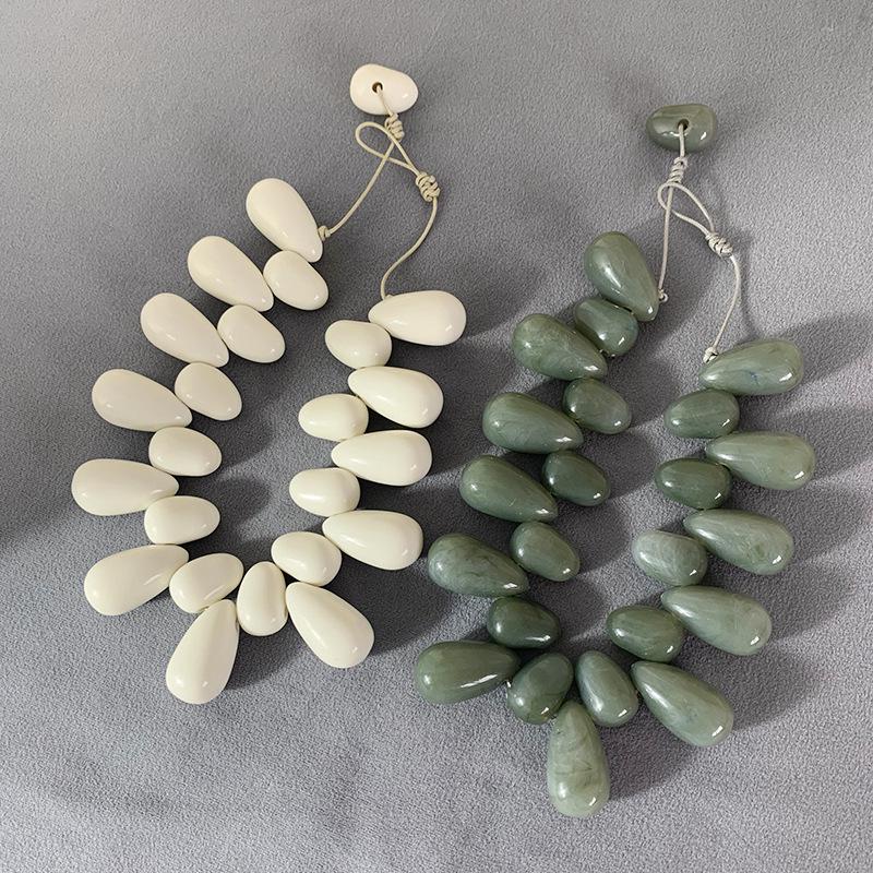 Stylish Teardrop Resin Beaded Necklace - European & American Design