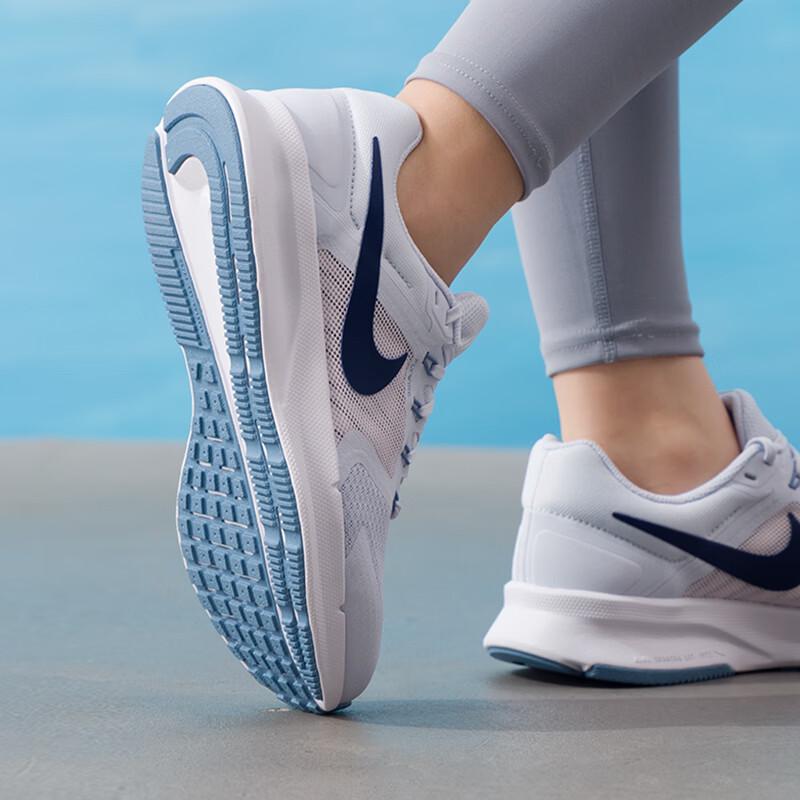 NIKE Women's Trail Running Shoes DR2698-019