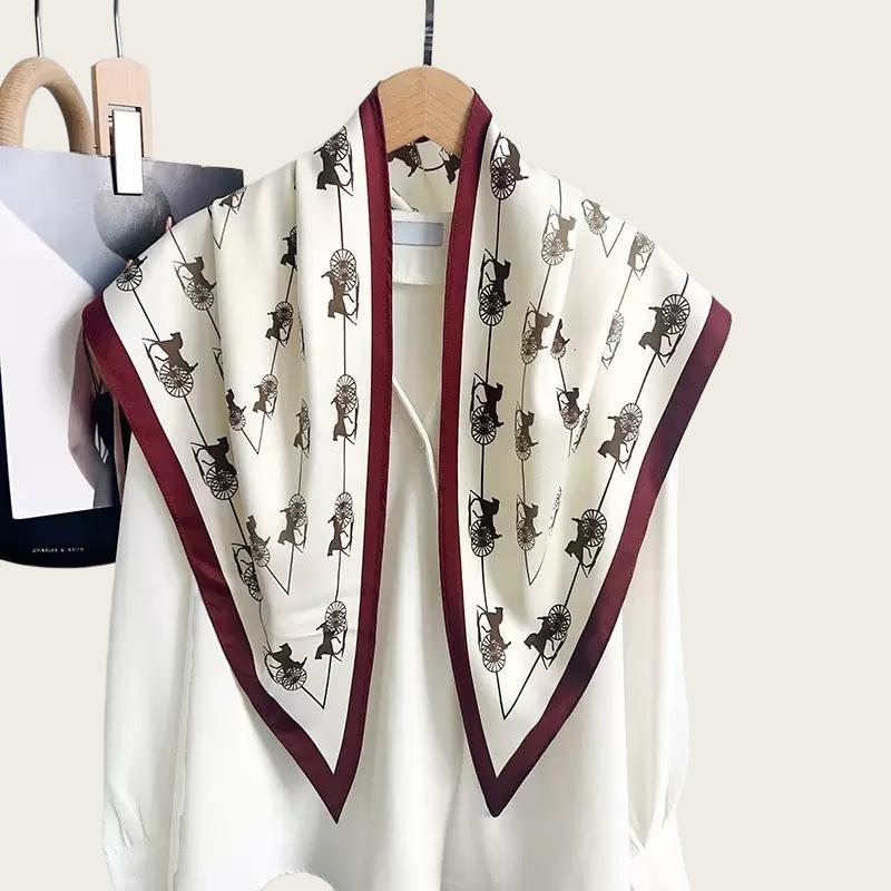 Twill silk triangular scarf, clothing accessories, cashew nut double-sided printed belt, versatile women's rhombus silk scarf, bag head, fart curtain.