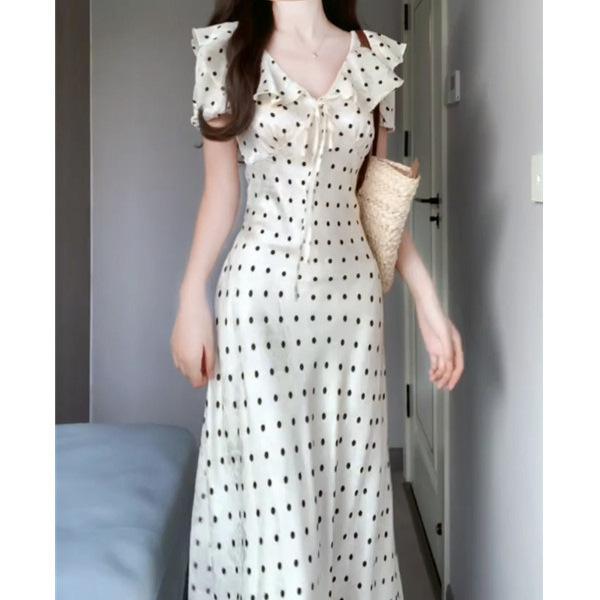 French polka dot bubble sleeve dress women's summer seaside vacation gentle wind waist temperament beautiful small skirt