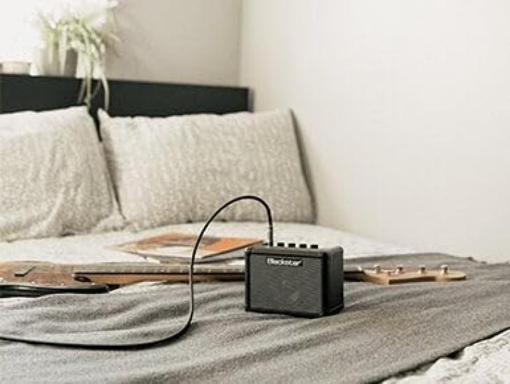 3 Bass 3W compact desktop bass amplifier Blackstar/FLY 3-watt [built-in overdrive]