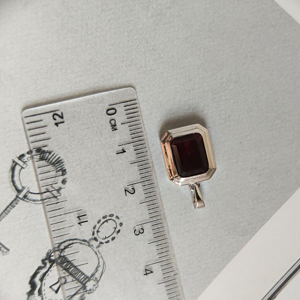 Серебряная подвеска с гранатом 3.063ct (2181477)