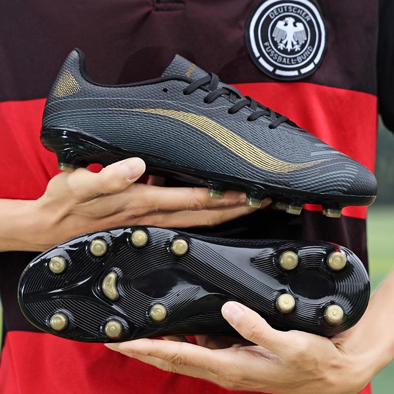 World Cup Low-Top Soccer Shoes for Men, Women & Youth – Studded Training & Competition Sports Footwear