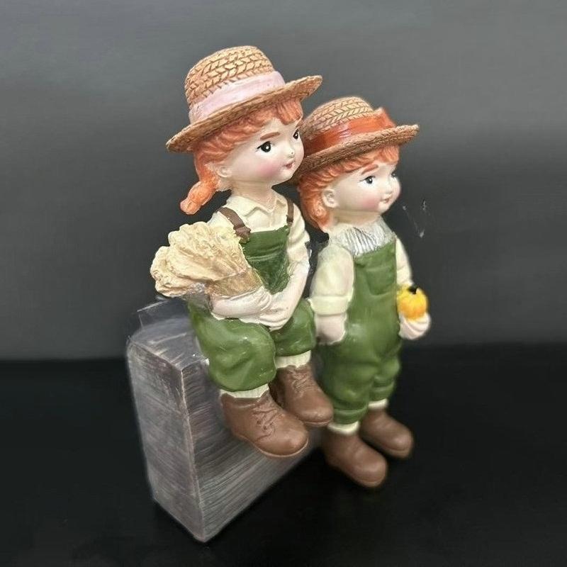 Cute Cartoon Doll Ornaments of Rural Sun Hats, Garden Couple Decorations and Home Ornaments