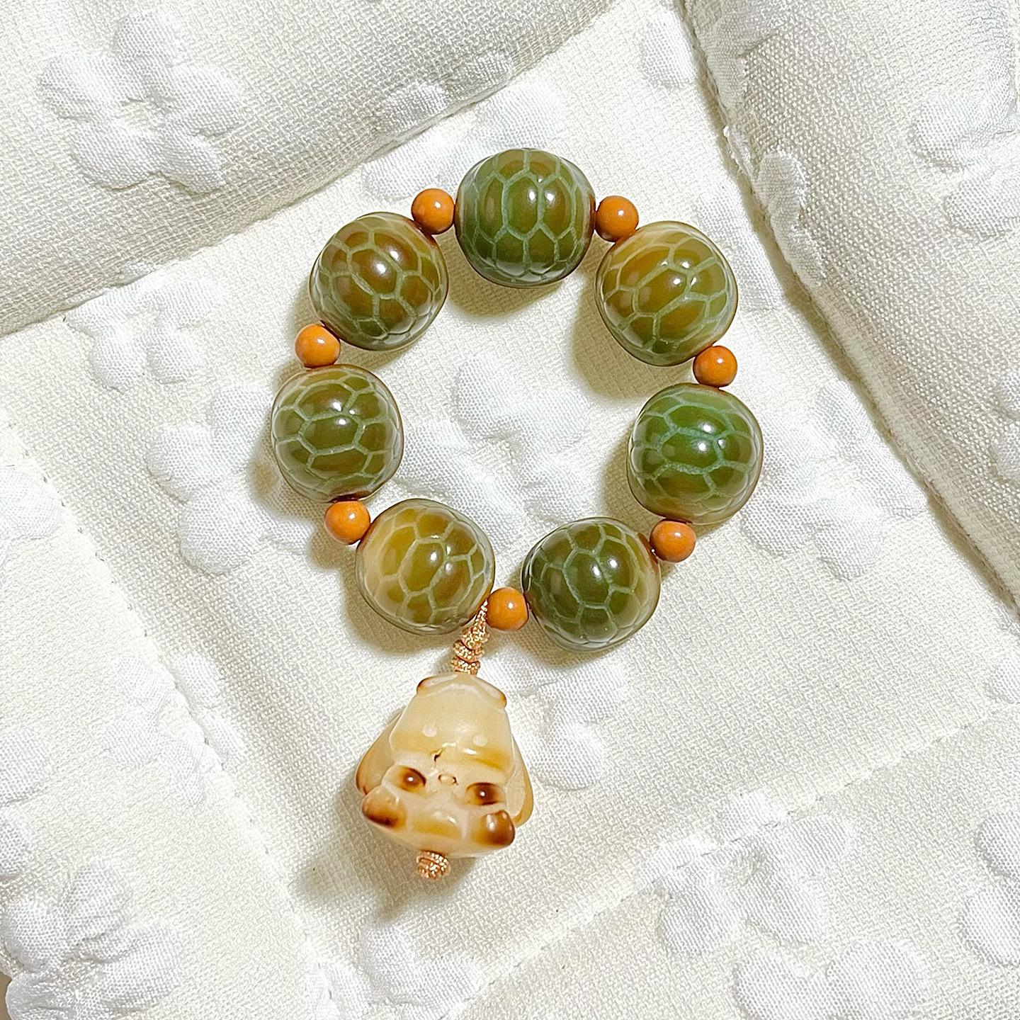 

Buddhist Bead Bracelet for Female Students - Wealth and Fortune Bodhi Root Bracelet, Single Loop, Soft and Smooth to Handle, Gift 【Bilobaeum12-13mm】Wea