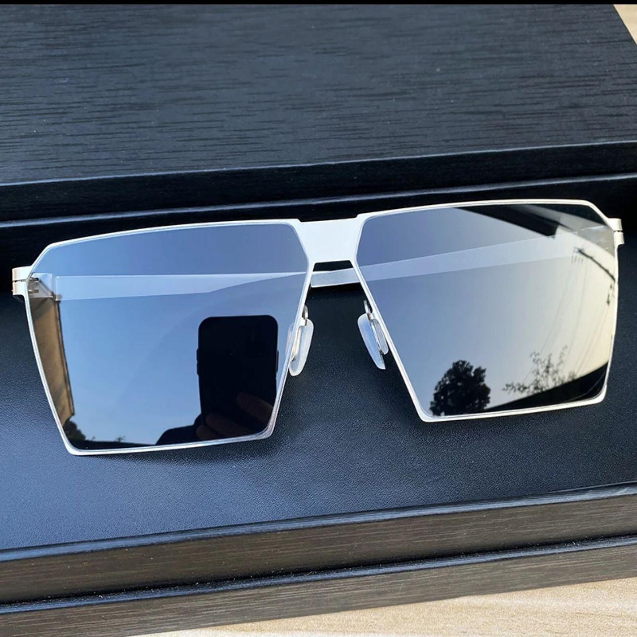 

Large Square Frame HD Sunglasses Thin Screwless Ultra-Light Design Style Fashionable Eyewear for Unisex срібний