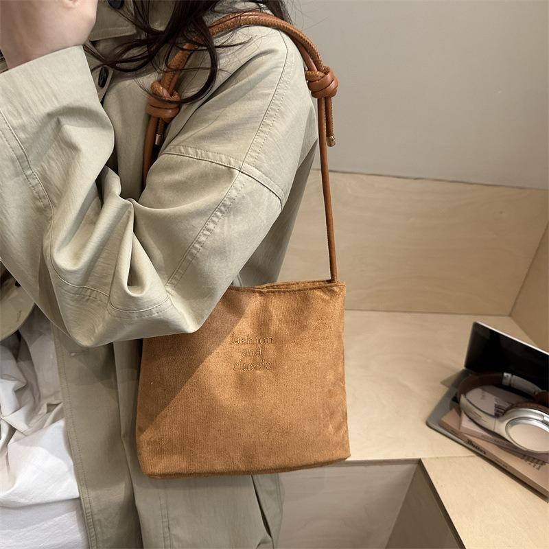 Bags Women's Spring New Fashion Trend Bucket Bags Fashion Handbags Commuter Shoulder Crossbody Bags
