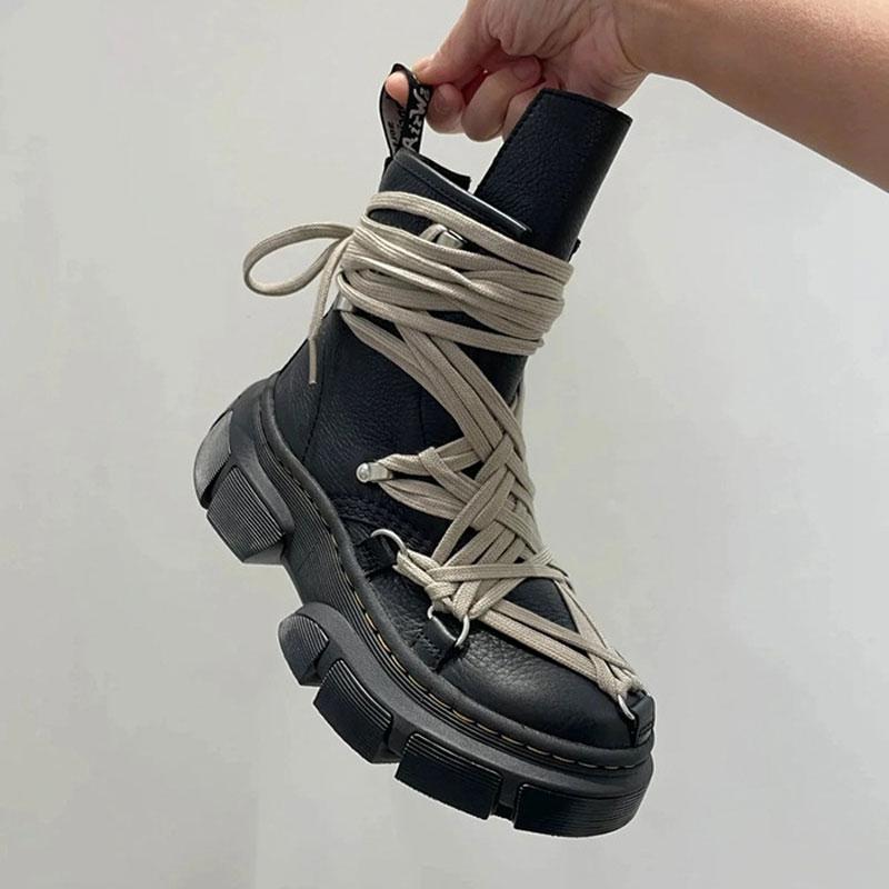 Mode 2025 Neue Desert Punk Stil Damen Schuhe Britischer Stil Viele Schnürstiefel Lässige Stiefel Ödland Stil Dicke Sohle Street Shot Ritter