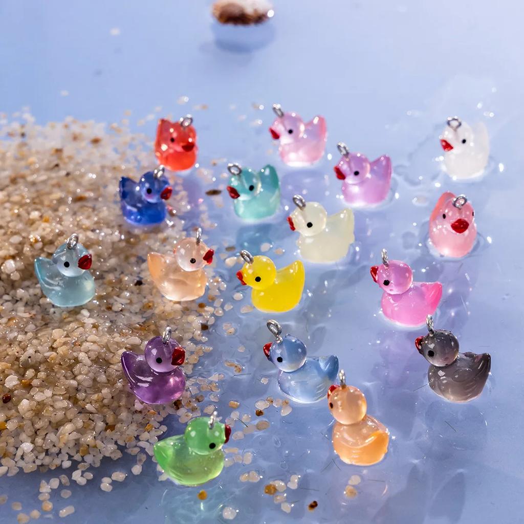 50Pcs Luminous Mini Ducks Pendants Moss Microlandscape Miniature Duck Figurines Fairy Garden Access Home Decor Glow In The Dark
