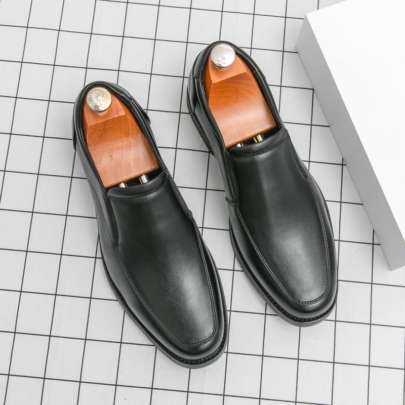 Fashion New Trend Men Leather Loafers Soft Soled Casual Shoes Outdoor Walking Shoes Comfortable Slip on Flats Driving Footwear Moccasins