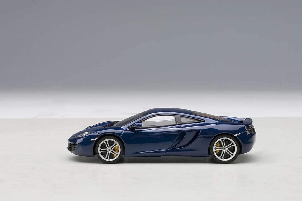 AUTOart McLaren Completed Product 1/43 MP4-12C (Blue)