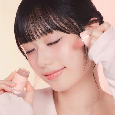 Makeup – Rouge