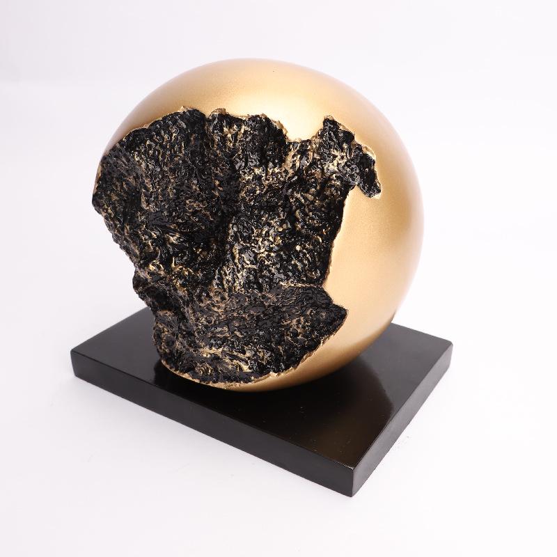

Sino-European Resin Starry Sculpture Ornament 18*13*18 cm