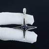 Blauer Sonnenstein Edelstein Silberanhänger in 925 Sterlingsilber - Handgefertigtes Stern-Design, Alltagsschmuck, Einzigartiger Kunsthandwerklicher Designanhänger Geschenk