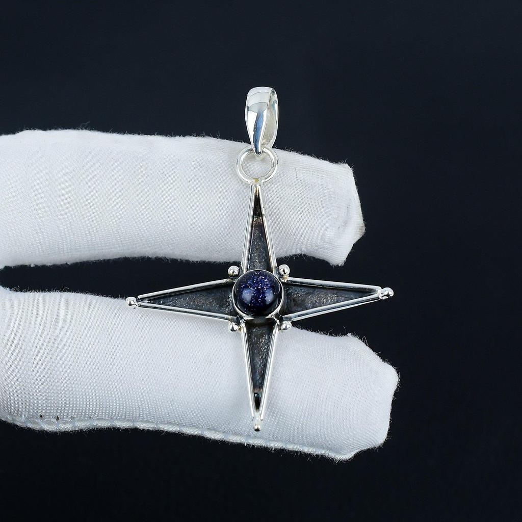 Blauer Sonnenstein Edelstein Silberanhänger in 925 Sterlingsilber - Handgefertigtes Stern-Design, Alltagsschmuck, Einzigartiger Kunsthandwerklicher Designanhänger Geschenk