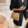 Trendy Medium Woven Handbag For Women With Single Chain Shoulder Strap In Beige