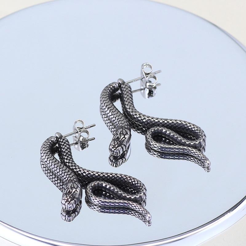 Hot Sale Stainless Steel Ear Buckles Cold Wind Personality Snake Earrings Trend Removable Snake Stud Earrings Pendant