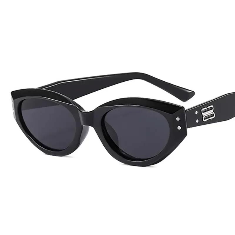 Classic Square Sunglasses Fashion Women Men Retro Stylish Glasses Casual Minimalist Female Male