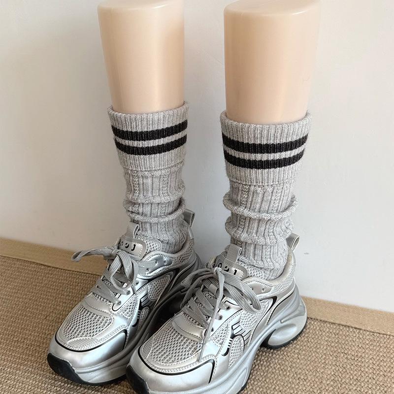 Women's Wool Mid-Calf Socks: Thickened Autumn/Winter Brown Slouch & Gray Stirrup Warmers