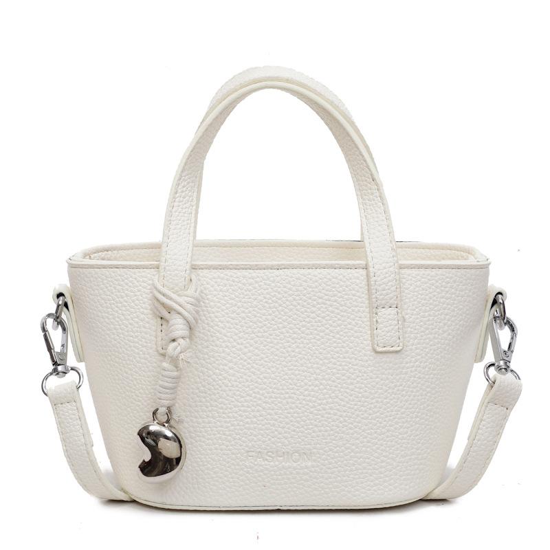 Casual and simple portable bucket bag women's 2025 summer new fashion versatile trend niche design shoulder messenger bag