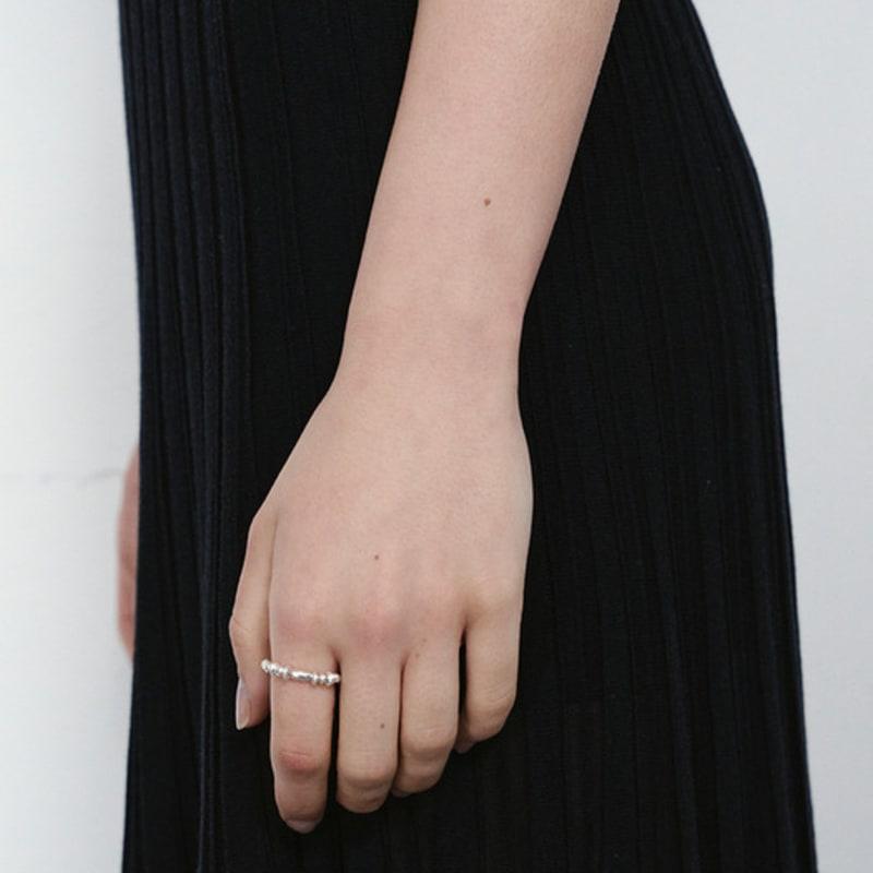 Dazzling Club Silver Pebble Ring (925 Silver)