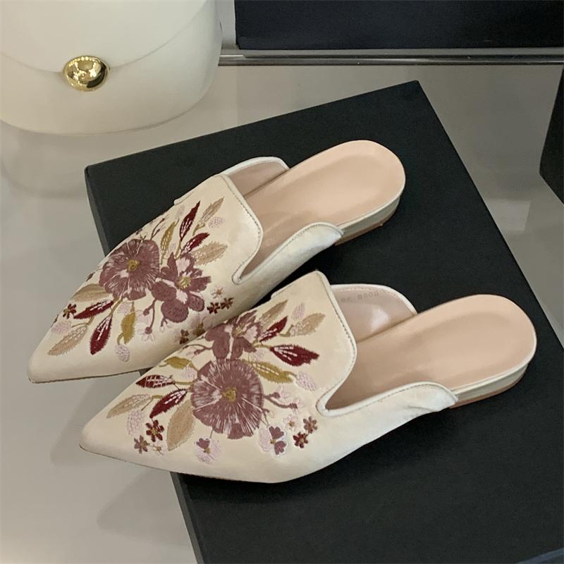 Eilyken Summer Shallow Pointed Toe Women Slippers Vintage Embroidery Square Low Heels Party Dress Mules Shoes