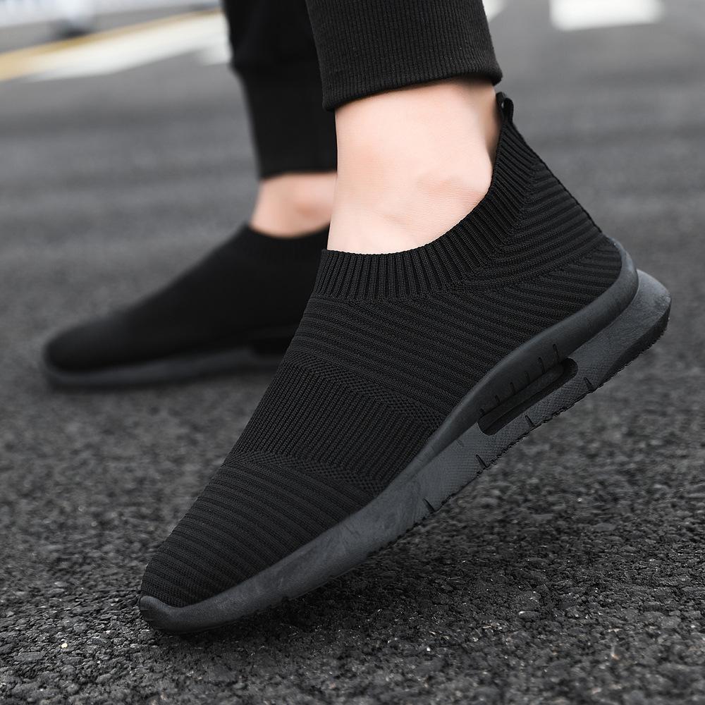 2026 Trendy Black Men's Breathable Flyknit Mesh Running Shoes