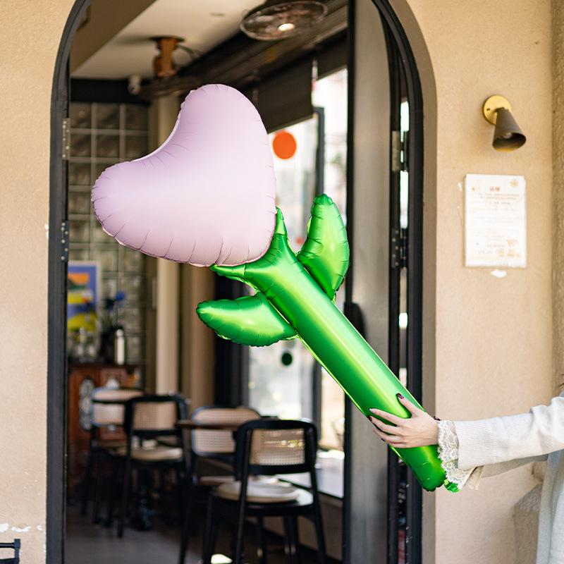 Large Heart-shaped Flower Balloon Aluminum Film with Self-sealing Cap Love Foil Balloon for Wedding Valentine’s Day Party